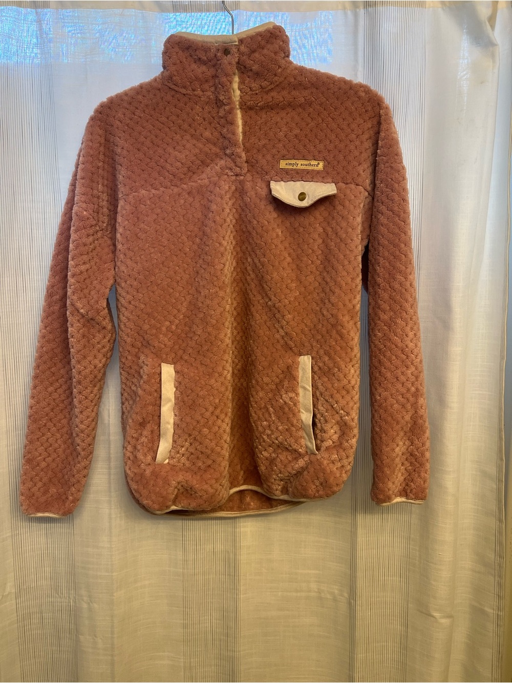 SUCH a pretty quilted Simply Southern Like New pink pullover! So soft and comfy